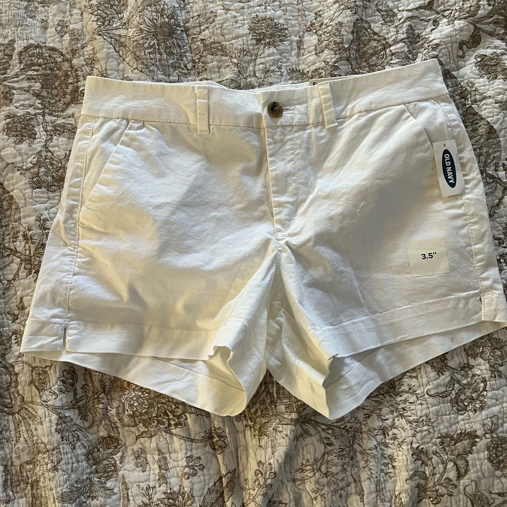 Old Navy White Bermuda Shorts Classic Summer Style